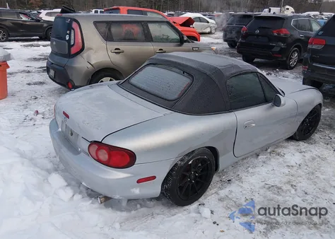 2002 Mazda Mx-5 Miata Cloth/Ls/Se z USA, uszkodzony, nr VIN JM1NB353220221686